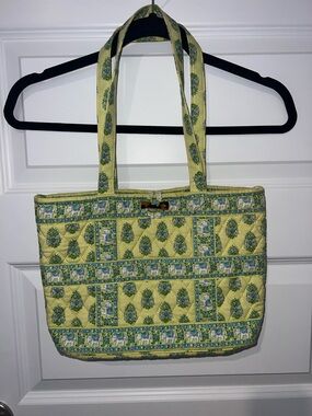 Citrus green Vera Bradley white elephant small tote bag.